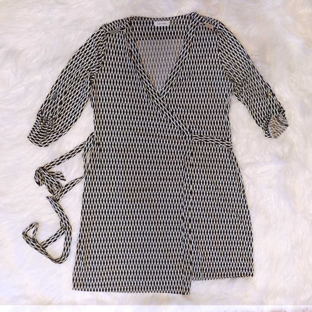 Calvin Klein black & white diamond wrap dress